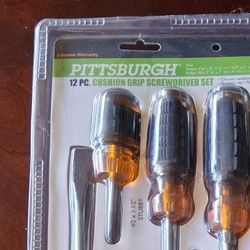 Pittsburgh Cushion Grip Scewdriver Set 12 Pc
