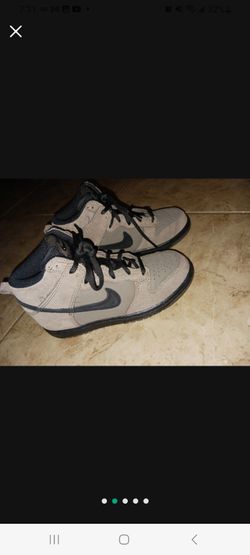 1Y Nike Dunk High Top “Dark Mushroom” Kids Sz