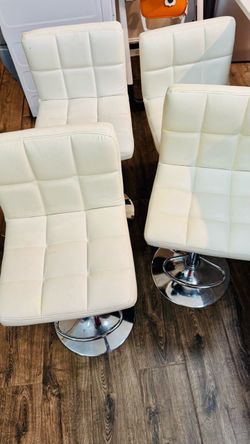 Set of 4 Bar Stools
