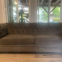 Living Spaces Patterson  Sofa 