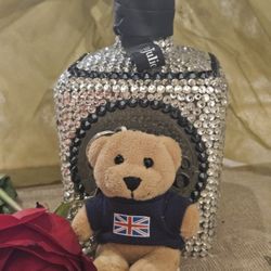 Bedazled Bottle/ Botella Decorada