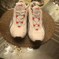 Mens Shoe’s Pumas Size 7