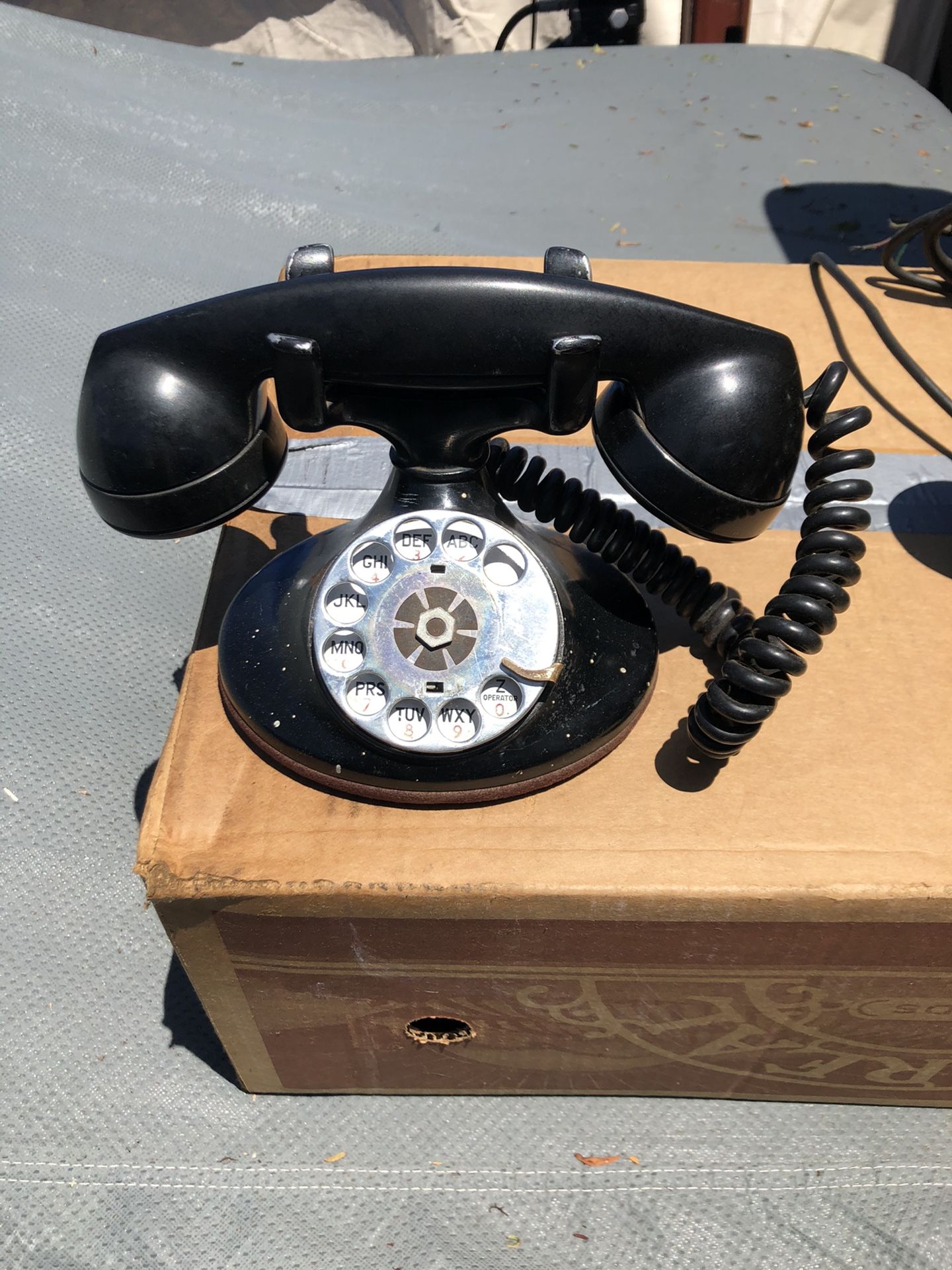 Vintage/antique Western Electric desk telephone