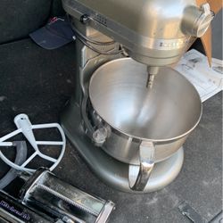 Kitchen Aid Mixer 