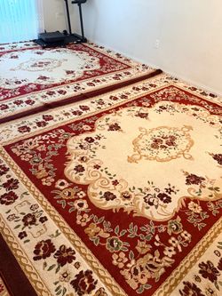 Set of 2 Red & Cream Floral Area Rugs – Traditional Design