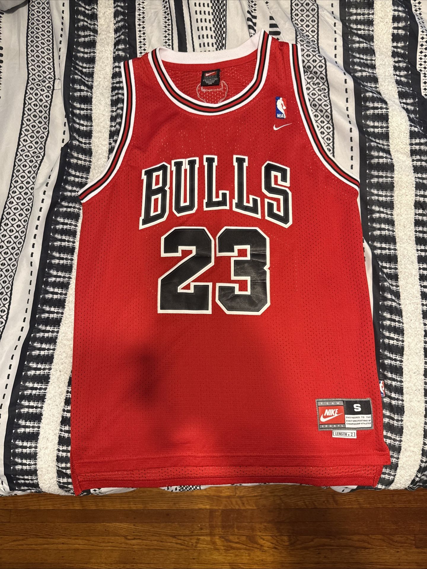 Michael Jordan Bull Jersey Size Small