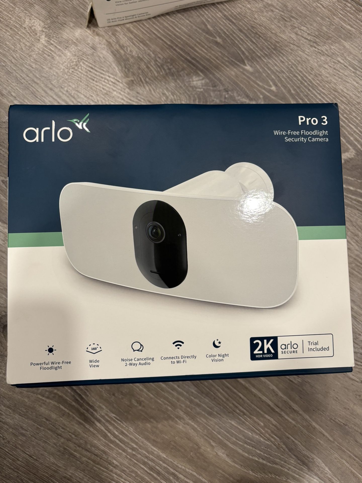 Arlo Pro 3 LED Floodlight Security Camera 2K HDR