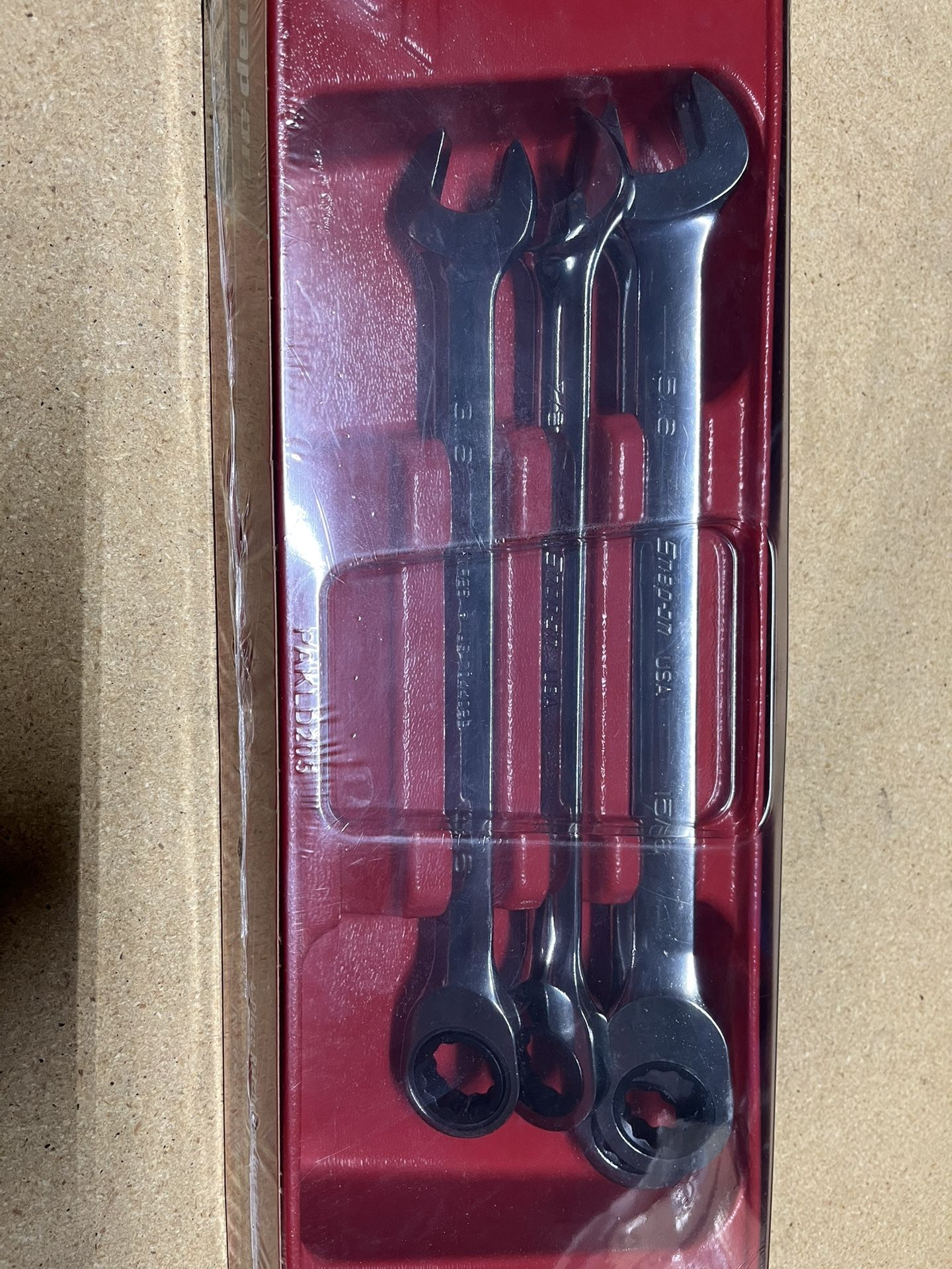 BRAND NEW SNAP ON 4 pc Ratcheting Box End Wrench Set