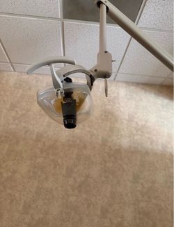 Ceiling-Mounted Dental Exam Light x3