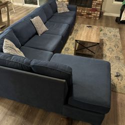 Sectional Couch 