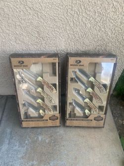 Selling Two “New”  Boxes Of Mossy Oak Knife Set $25 Each
