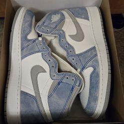 Jordan Retro 1 High Hyper Royal 