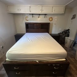 QUEEN Wood Bed Frame With Bed Side Tables 