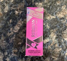 NEW TOO FACED RIBBON WRAPPED EXTREM LENGTH TUBBING MASCARA $5!