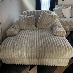 Cocoon Gray Mega Chaise Lounge w/ Dual Cupholders & USB Ports