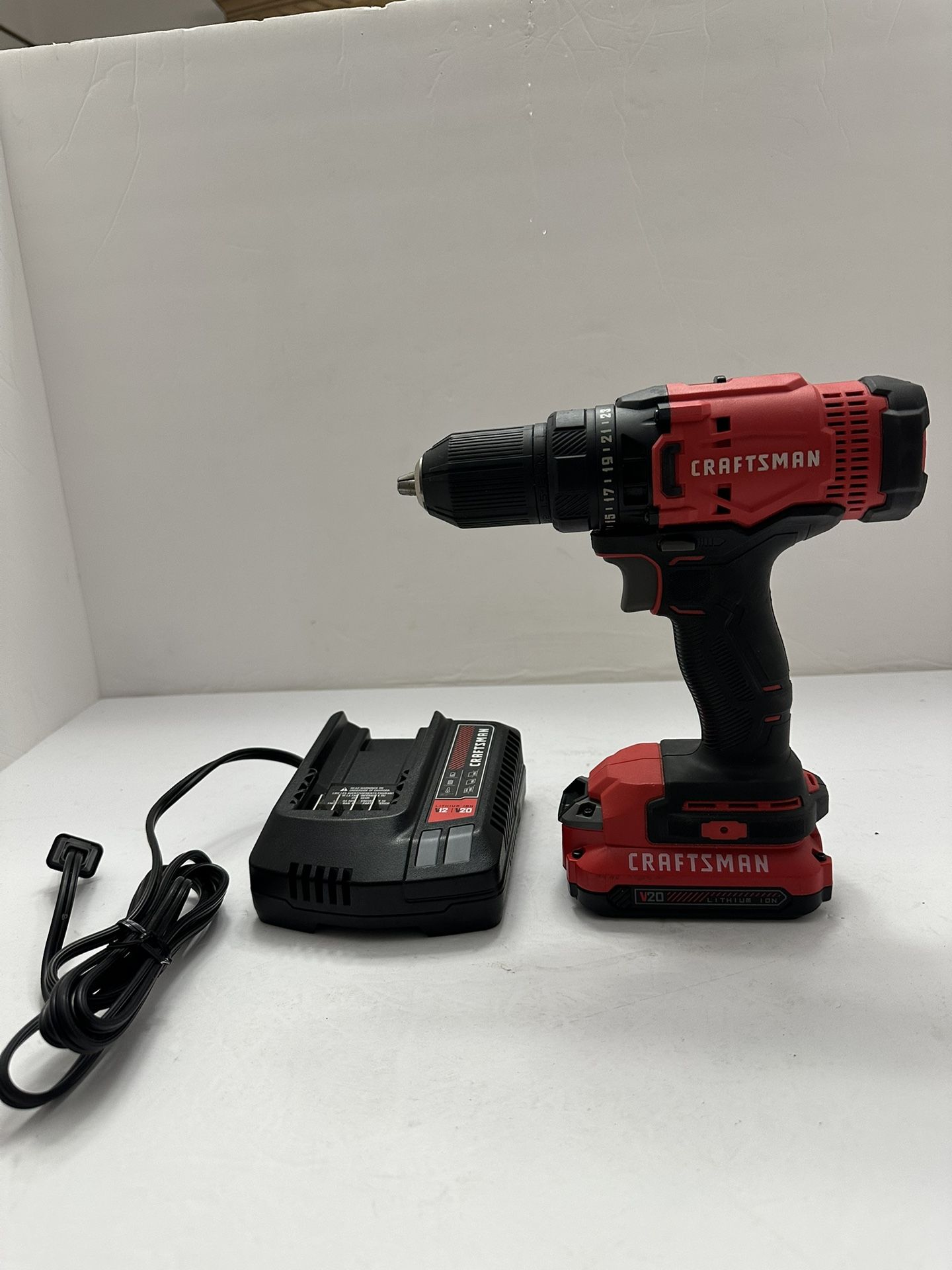 Craftsman CMCD700 v20 Cordless 1/2" Drill Driver - W/ Battery and Charger  Gently used excellent performance condition 