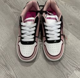 Hello Kitty by Sanrio Women's Pink Casual Court Sneakers, Size 7
