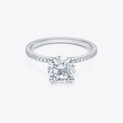 1.67 VVS2 platinum engagement ring 