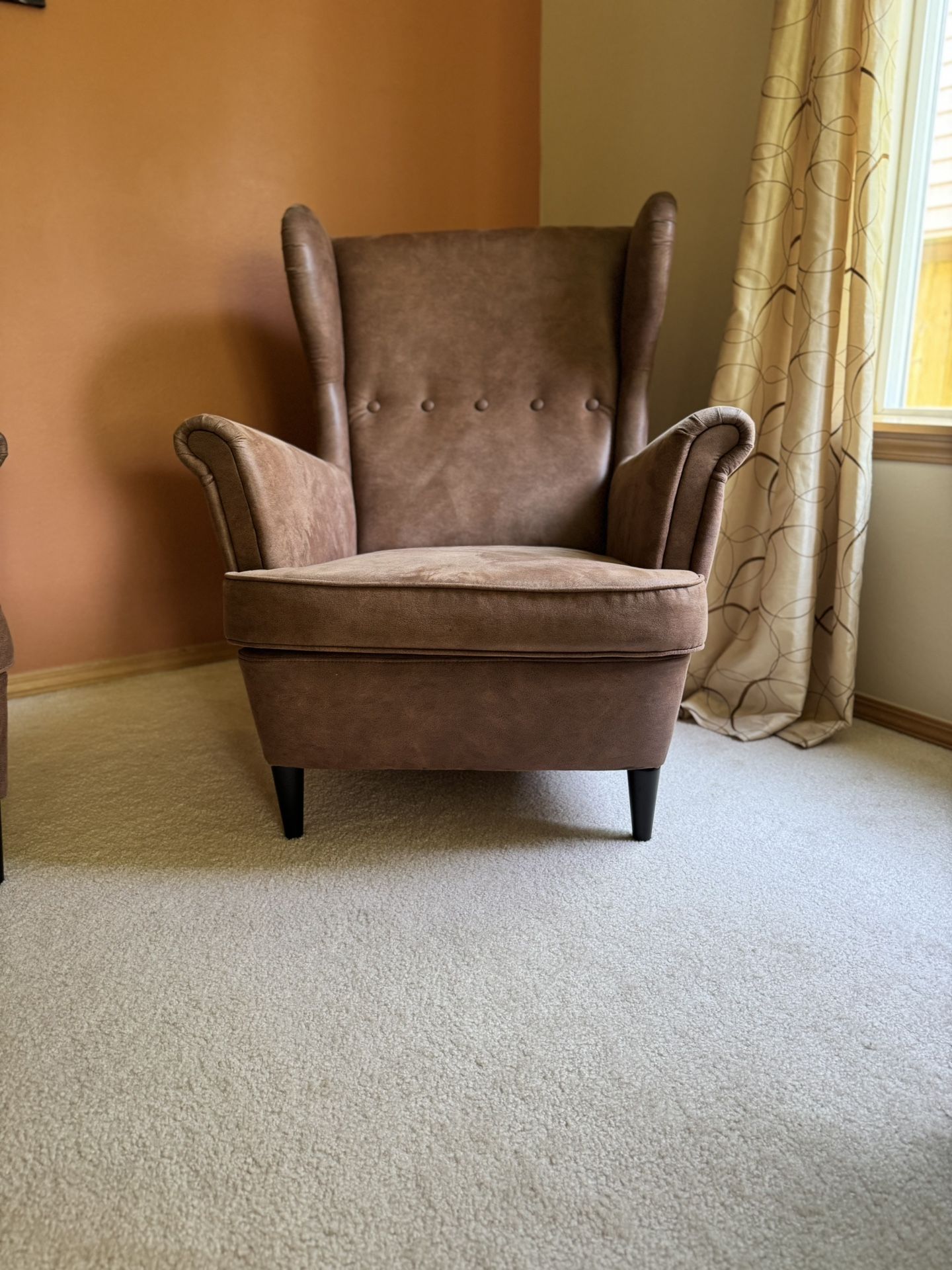 Relaxing Leather armchair