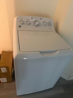 GE Top Load Washing Machine White for parts starts hut doesbt wash properly