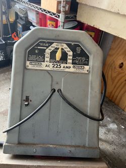 Lincoln Ark welder 225 amp