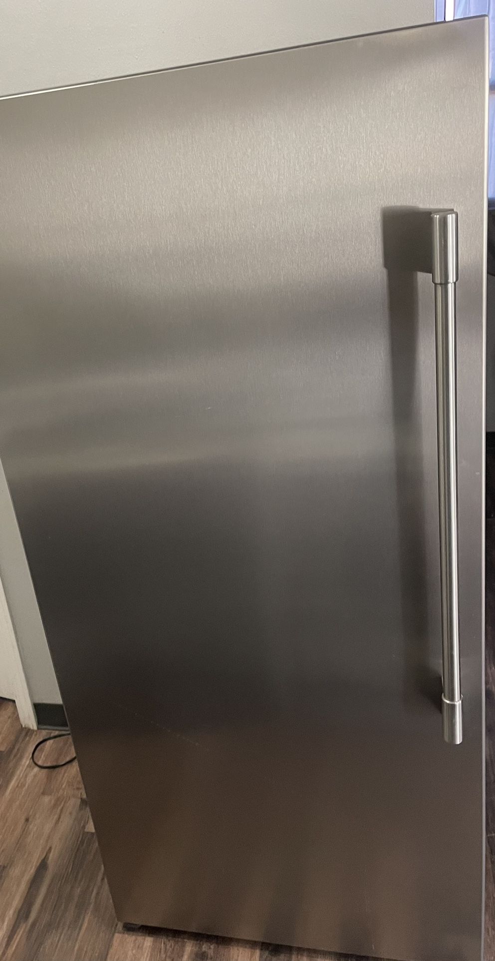 stand up freezer
