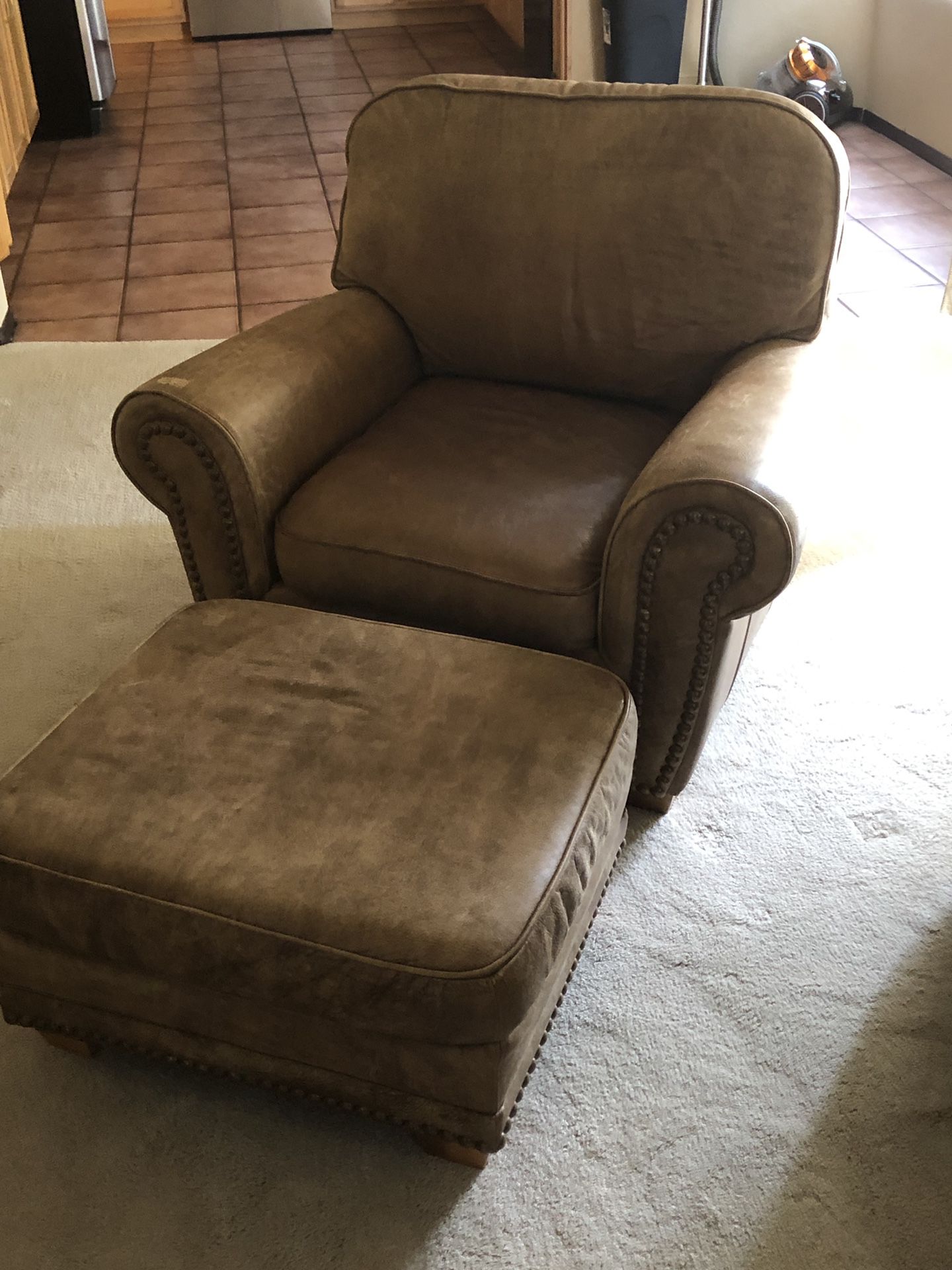 Leather Arm Chair with Ottoman