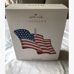 Hallmark 2019 “Wave Proudly” Ornament - NEW