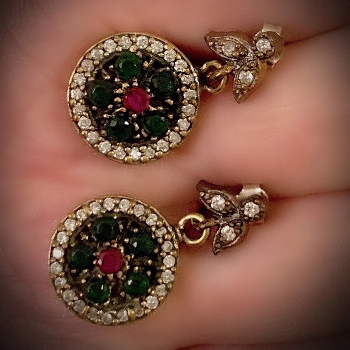 PIGEON BLOOD RED RUBY EMERALD FINE ART EARRINGS Solid 925 Sterling Silver/Gold WOW! Brilliant Facet Round Cut Gems, Diamond Topaz M5148 V