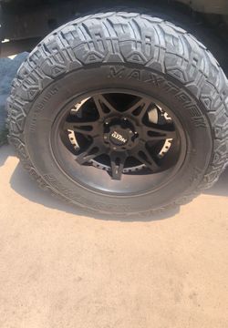 Mud tires