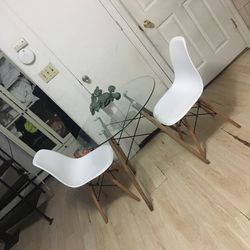Table With Two Chairs 120$