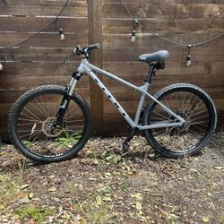 Vitus Nucleus 27 VR Mountain Bike