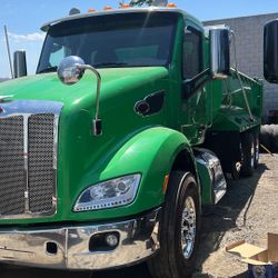 2019 Peterbilt 579