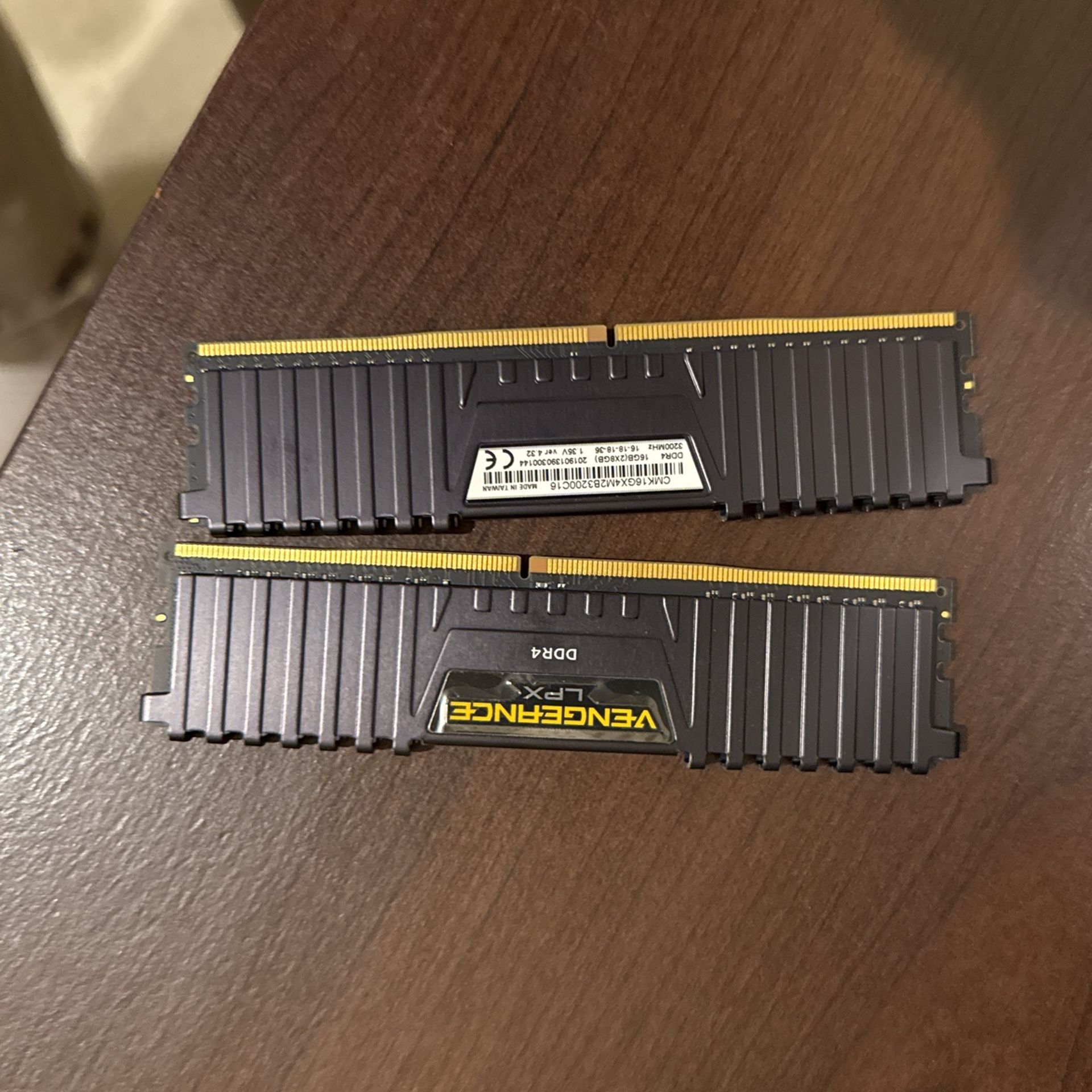 Corsair Vengeance RAM 3200MHZ CL16