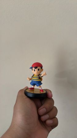 Ness amiibo ( GameStop exclusive)