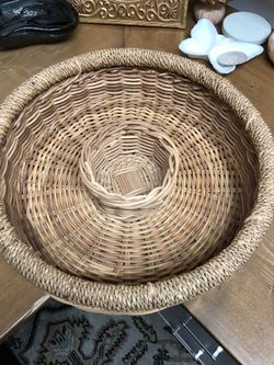 Wicker Chip N Dip Server