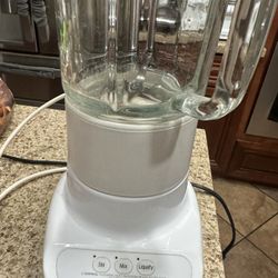 Kitchen Aid Blinder 20$