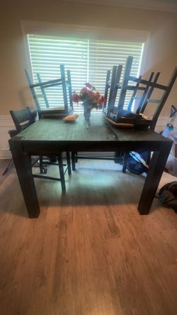 Adjustable table