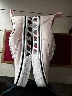 Strawberries vans size 1