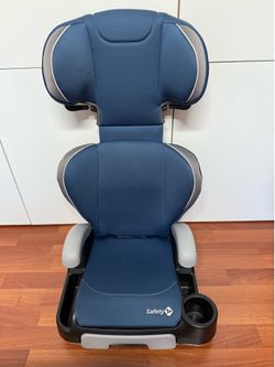 safty 1st booster carseat in great condition