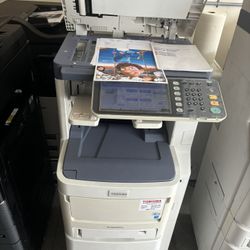 Toshiba Estudio 407cs Color Copier/printer/scan/finisher And Stapler!!!!