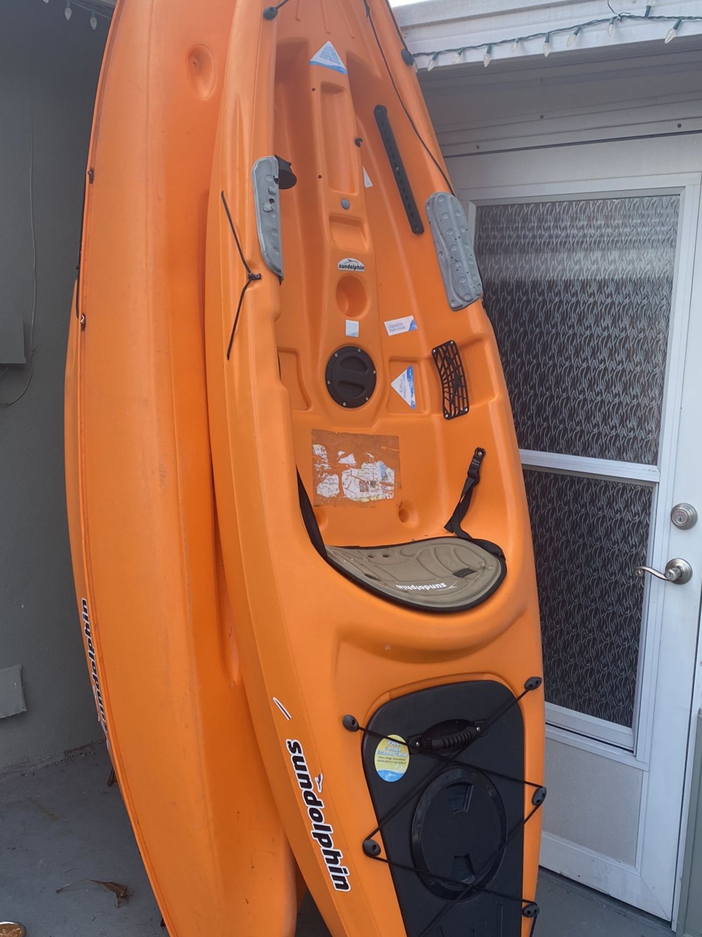 2 Kayaks For $550