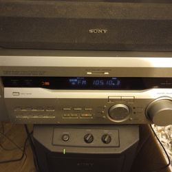 Receiver FM stereo/AM  with 5 speakers + Subwoofer. Works,  great sound!