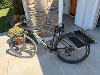 Giant talon bike