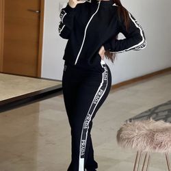 Woman Sets 
