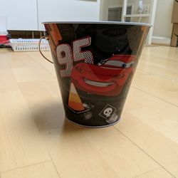 Lightning Mcqueen Pale (2 Available)