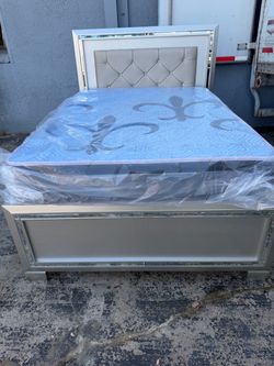 New full bed with mattress