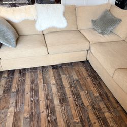 Pottery Barn Reversible Sectional Sofa – Beige L-Shaped Couch w/ Chaise