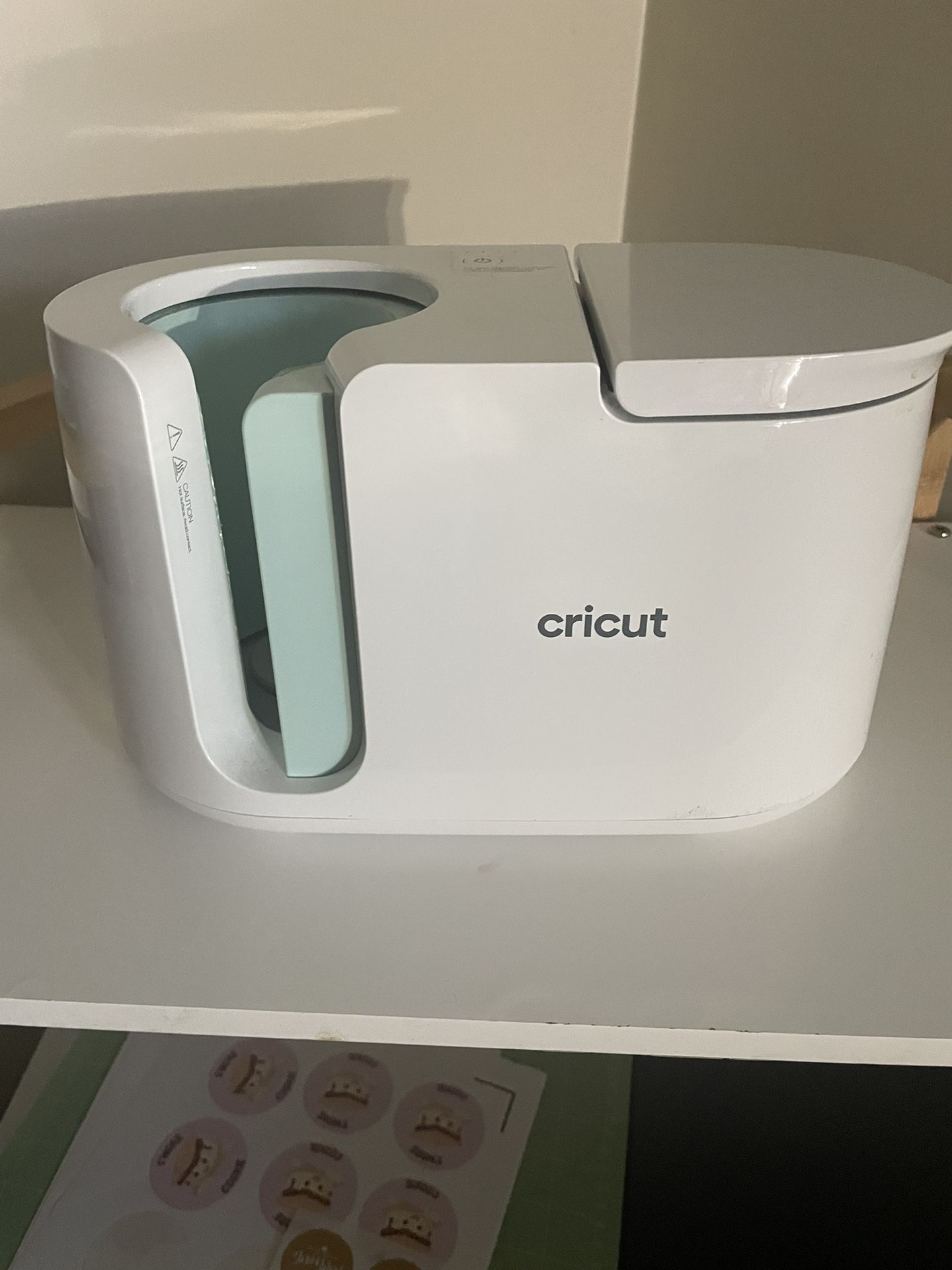 Cricut Mug Press.