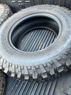 BFGoodrich
Mud-Terrain T/A KM3 
Max Traction Mud Terrain Tire for 4x4 Trucks & SUVs